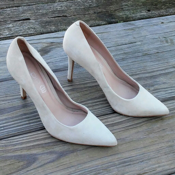Aldo Shoes - Aldo Suede nude colored pumps heels